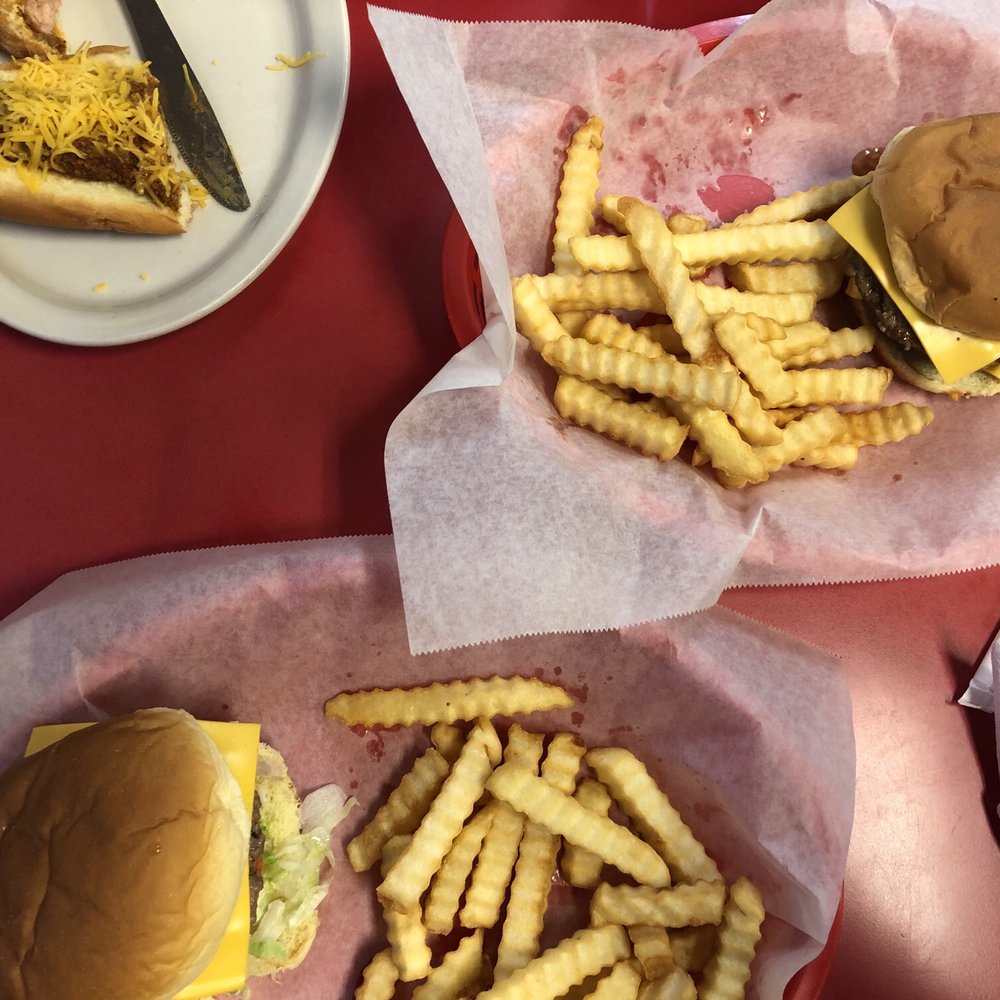 Cliffside Diner - Cheeseburgers, fries & a coney dog - American Near Me - Frankfort, Kentucky Cliffside Diner - Cheeseburgers, fries & a coney dog - American Near Me - Frankfort, Kentucky