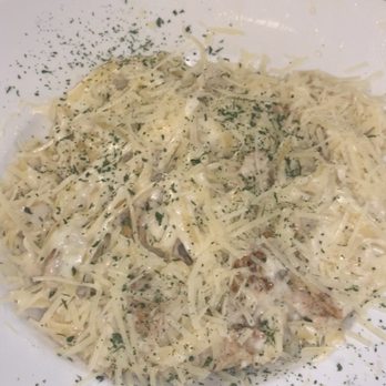 Walker's Restaurant - Alfredo Pasta w Chicken - Bakeries Near Me - Beaver Dam, Wisconsin Walker's Restaurant - Alfredo Pasta w Chicken - Bakeries Near Me - Beaver Dam, Wisconsin