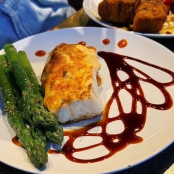 Vintage Tavern - Halibut - New American Near Me - Port Huron, Michigan