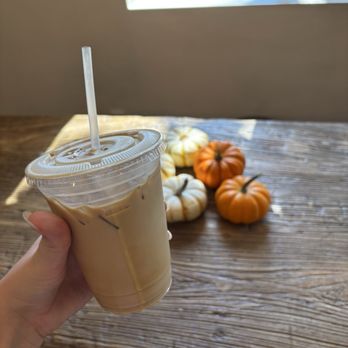 Good Seed Coffee Boutique - Iced vanilla latte - Coffee Roasteries Near Me - Solvang, California Good Seed Coffee Boutique - Iced vanilla latte - Coffee Roasteries Near Me - Solvang, California