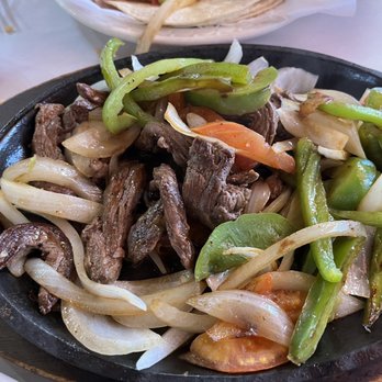 Casa Lemus Restaurant - Steak fajitas...YUM! - American Near Me - Raton, New Mexico