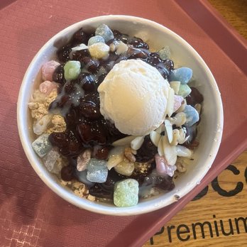 Cocohodo - Red bean shaved ice - Coffee & Tea Near Me - Buena Park, California Cocohodo - Red bean shaved ice - Coffee & Tea Near Me - Buena Park, California