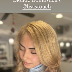 Lisa's Touch - Blonde bombshell