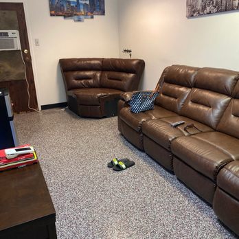 T I Auto Customs - Waiting room is extremely clean - Auto Detailing Near Me - Wood Dale, Illinois T I Auto Customs - Waiting room is extremely clean - Auto Detailing Near Me - Wood Dale, Illinois