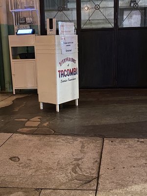 Tacombi by null