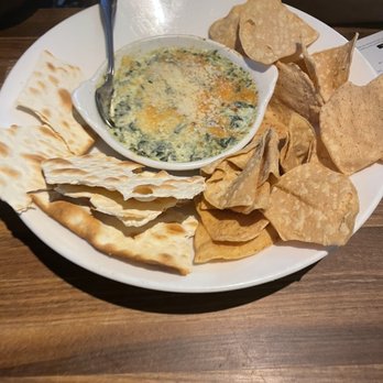 Yard House - Cheese dip - New American Near Me - Washington, DC, District of Columbia