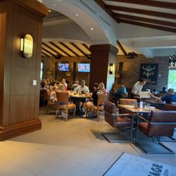Meritage - An Urban Tavern - Inside dining room