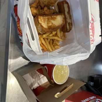 Raising Cane's Chicken Fingers - Packaged well To go - Fast Food Near Me - Tamarac, Florida Raising Cane's Chicken Fingers - Packaged well To go - Fast Food Near Me - Tamarac, Florida
