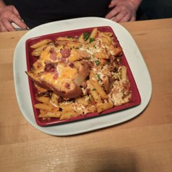 Boston Pizza - The hungry carnavo