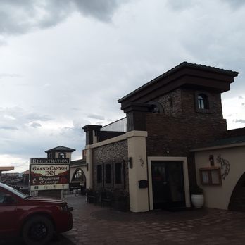 Grand Canyon Inn - Front Entrance - Hotels Near Me - Williams, Arizona Grand Canyon Inn - Front Entrance - Hotels Near Me - Williams, Arizona