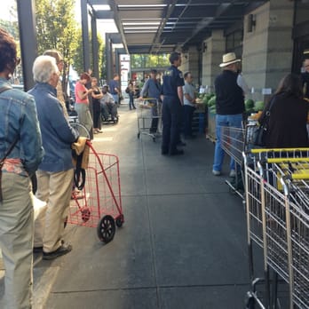 Berkeley Bowl Marketplace - People actually wait in line for this store haha - Grocery Near Me - Berkeley, California Berkeley Bowl Marketplace - People actually wait in line for this store haha - Grocery Near Me - Berkeley, California