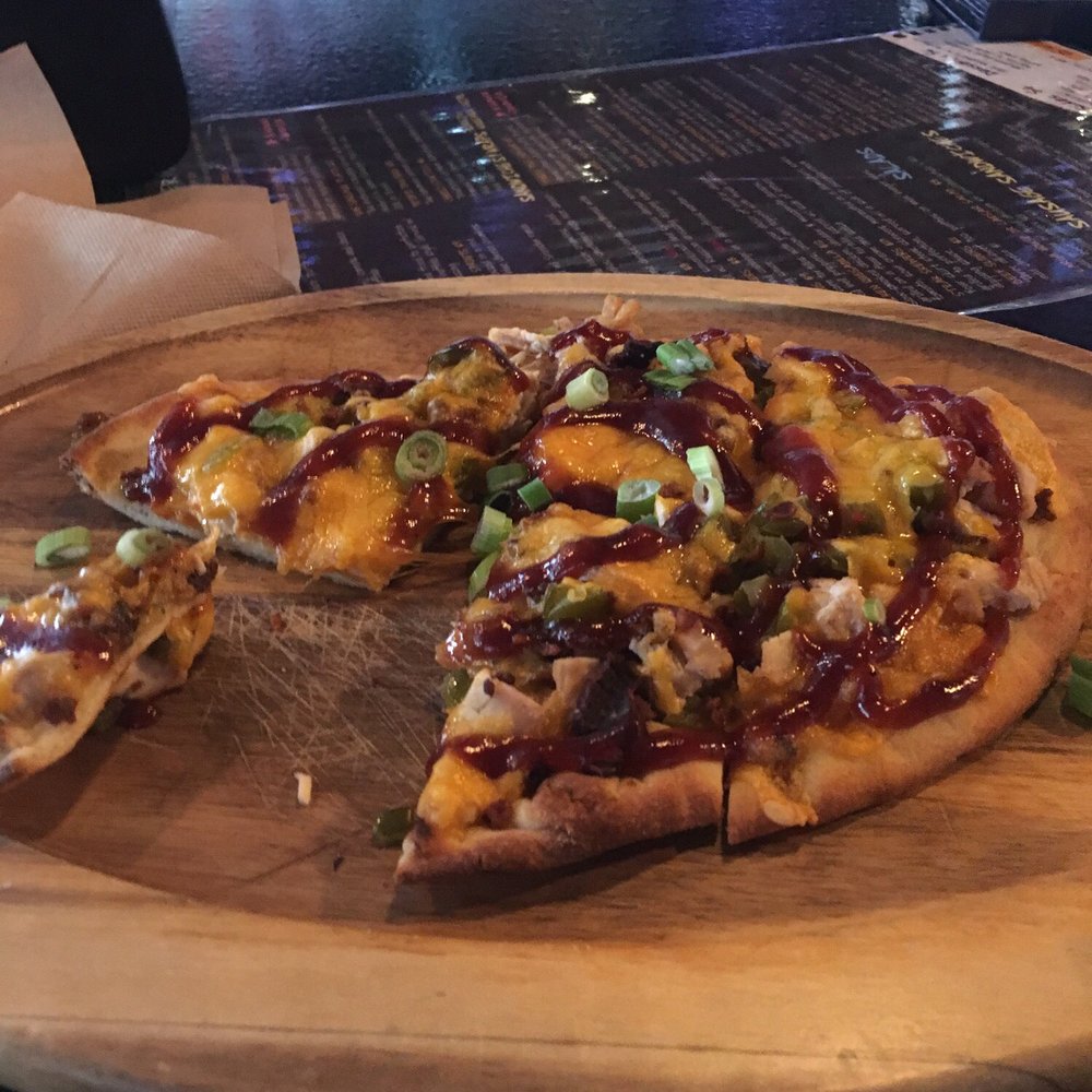 DAS Beer Garden - Bbq flatbread - Sports Bars Near Me - Jupiter, Florida