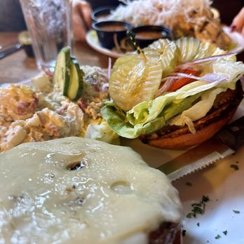 Pottery World Cafe - Burger. - Italian Near Me - Rocklin, California