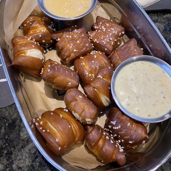 Topgolf - Pretzels - New American Near Me - Hillsboro, Oregon