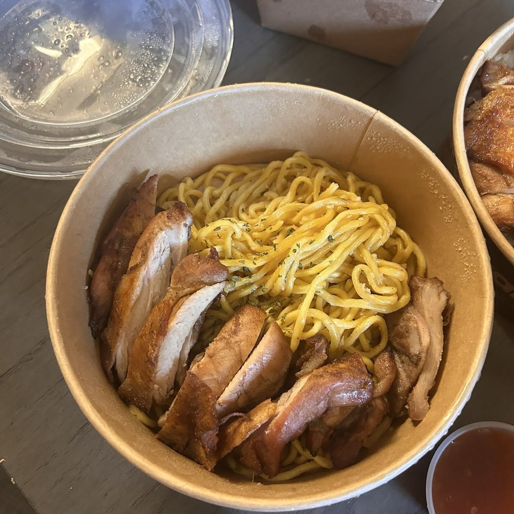 Saiga Vietnamese Eatery - BBQ Chicken Garlic Noodles - Vietnamese Near Me - Orange, California Saiga Vietnamese Eatery - BBQ Chicken Garlic Noodles - Vietnamese Near Me - Orange, California