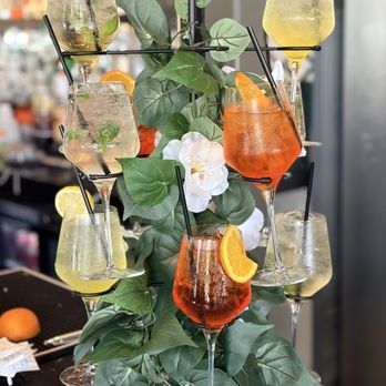 Jane - Southlake - Spritz tower! - Wine Bars Near Me - Southlake, Texas Jane - Southlake - Spritz tower! - Wine Bars Near Me - Southlake, Texas
