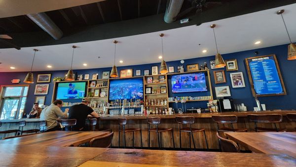 Mac's Local Eats by null