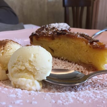 Da Giacobbe - Torta di mele con gelato alla crema - Italian Near Me - Rome, RM