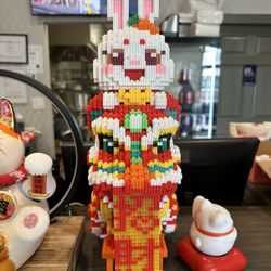 Pho Abby - Cute rabbit Lego display