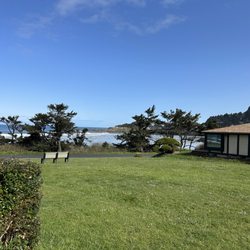 Yachats Inn - The view from right outside one of our rooms.