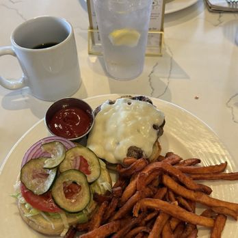 bellagreen - New American Near Me - Houston, Texas