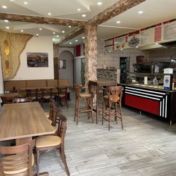 Newroz Pizzeria & Bistro