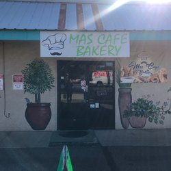 Más Cafe & Bakery - My new favorite gourmet coffee and breakfast place.