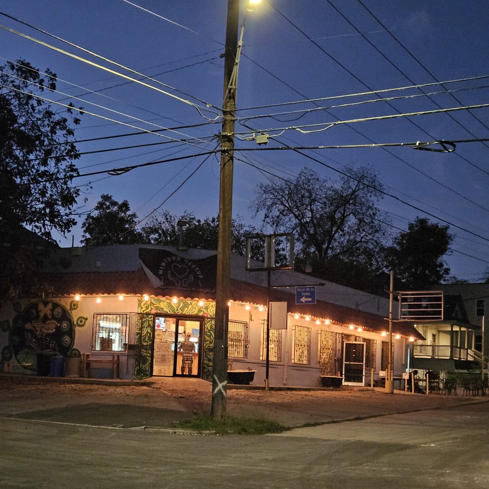 MIDTOWN MEETUP Updated May 2024 801 W Russell Pl, San Antonio