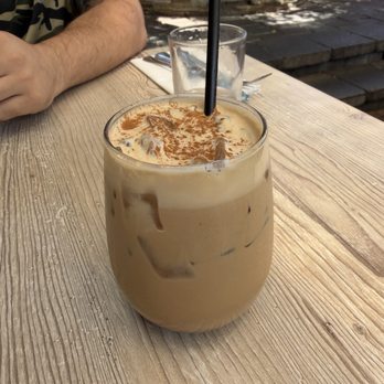 Claire's On Cedros - Dirty vanilla chai latte - Breakfast & Brunch Near Me - Solana Beach, California