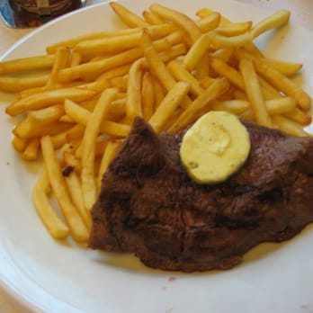 Bouillon Chartier - Pave rumsteak with fries - French Near Me - Paris, 75