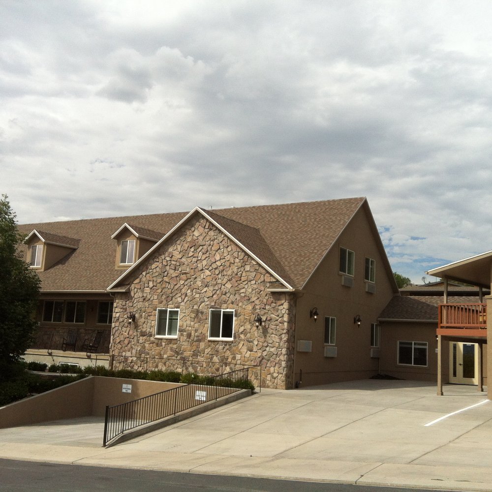 Beacon Heights Assisted Living - A luxury home that has been completely remodeled to serve the needs of 16 tenants.  We offer senior care at affordable prices. - Assisted Living Facilities Near Me - Cedar Hills, Utah