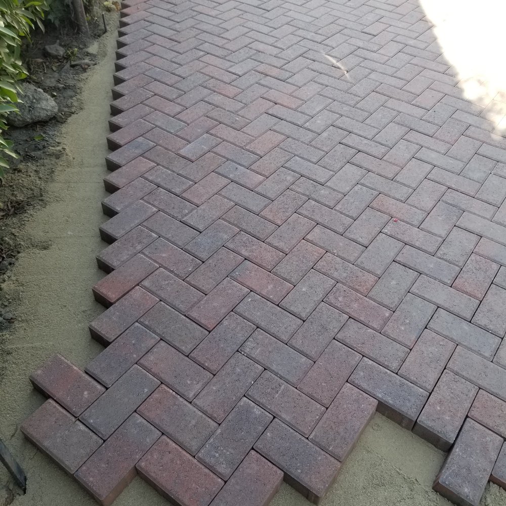 Herringbone Red Charcoal Paver Driveway Herringbone Red Charcoal Paver Driveway