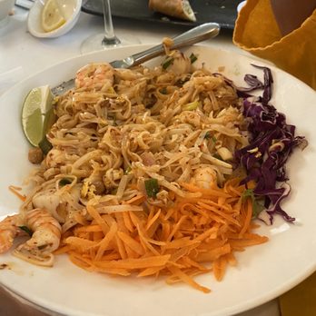 Thithi's Restaurant - Noddles - Thai Near Me - Evergreen Park, Illinois Thithi's Restaurant - Noddles - Thai Near Me - Evergreen Park, Illinois