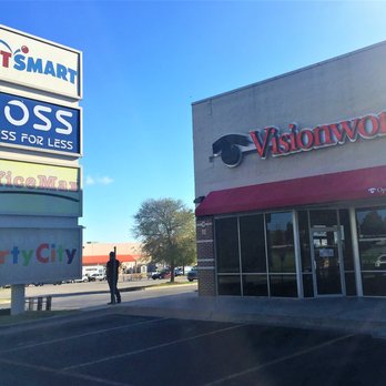 Master Eye - We are located on the corner of I35 and Louis Henna, in the Home Depot Boardwalk Shopping center parking lot, right next to VisionWorks. - Optometrists Near Me - Round Rock, Texas Master Eye - We are located on the corner of I35 and Louis Henna, in the Home Depot Boardwalk Shopping center parking lot, right next to VisionWorks. - Optometrists Near Me - Round Rock, Texas