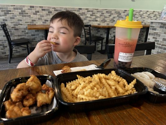 Oishii Asian & Ramen Hub by null