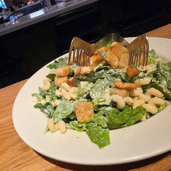 Crust Brewing - Breweries Near Me - Rosemont, Illinois