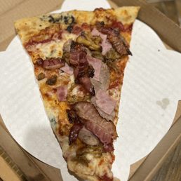 Pork Reigns Pizza