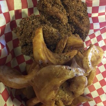 Wild Bear Tavern - Kids chicken fingers and fries were excellent - Breakfast & Brunch Near Me - Pigeon Forge, Tennessee