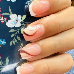 DK Nails - Lisa does great work