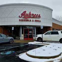 Aubree's Pizzeria & Grill - Front entrance of restaurant
