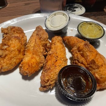 Anchor Bar - Chicken Strips with a side of garlic parm dipping Side of Sauce - Sports Bars Near Me - Round Rock, Texas