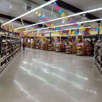 Trader Joe's - Once inside, you can get what you need quickly since they limit number of customers. - Grocery Near Me - Portland, Oregon Trader Joe's - Once inside, you can get what you need quickly since they limit number of customers. - Grocery Near Me - Portland, Oregon