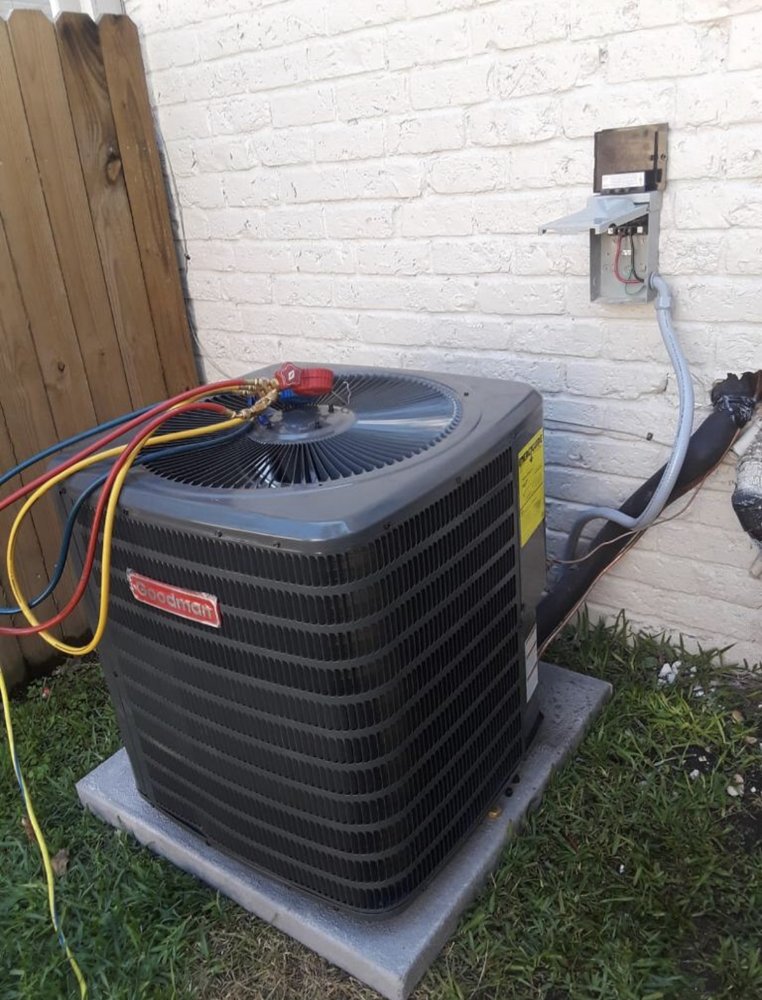 Slide of Cisneros Construction Crew