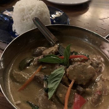 Lom Wong - KAENG PHET CHARINDA beef shank kaeng phet with hand-pounded curry paste, hand-squeezed coconut milk, makheua eggplant, Thai basil - Thai Near Me - Phoenix, Arizona Lom Wong - KAENG PHET CHARINDA beef shank kaeng phet with hand-pounded curry paste, hand-squeezed coconut milk, makheua eggplant, Thai basil - Thai Near Me - Phoenix, Arizona