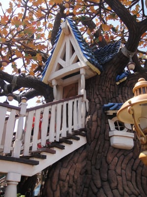 Tokyo Disneyland by null