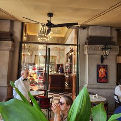 Galleria Vittorio Emanuele II - Campari Cafe