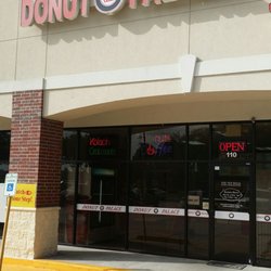 Donut Palace