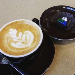 Cappuccino with 'Earth' chocolate