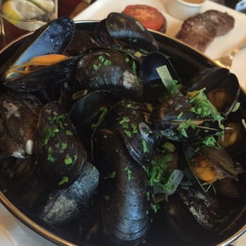 Killarney Park Hotel - Mussels with Curry Cream - Hotels Near Me - Killarney, Kentucky