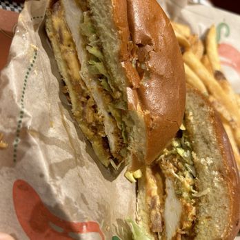 Chili's - Chicken sandwich with secret sauce - Tex-Mex Near Me - Folsom, California Chili's - Chicken sandwich with secret sauce - Tex-Mex Near Me - Folsom, California